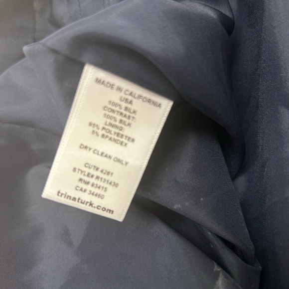 Trina Turk 100% Silk Short Shift Dress Pink Navy Blue Women’s size 4 - Picture 9 of 9